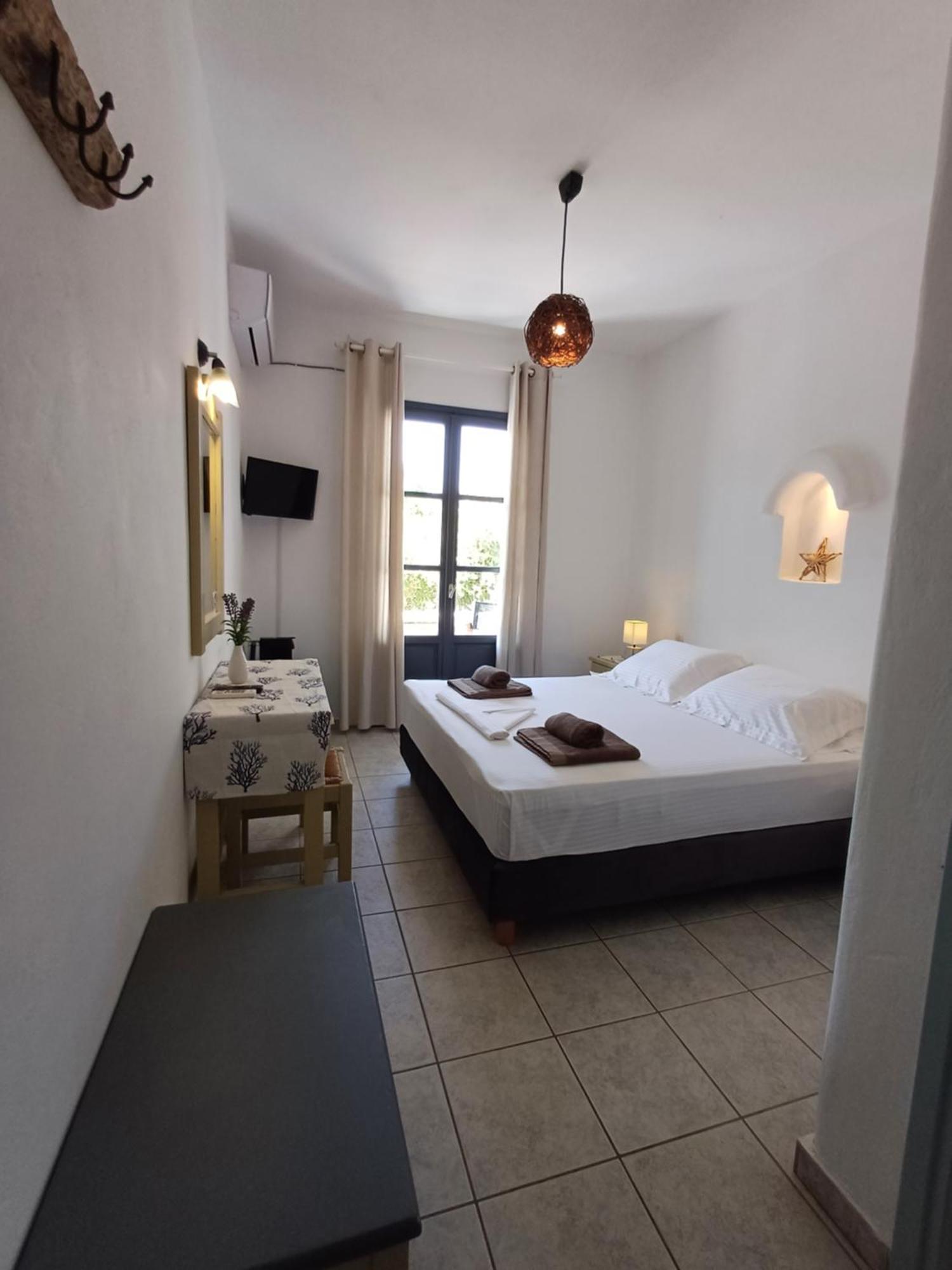 Villa Del Mar Antiparos Exterior photo